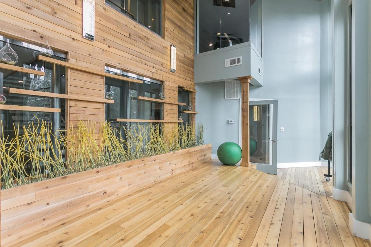 Apartment Luxury 2-bedroom Townhome In North Atlanta