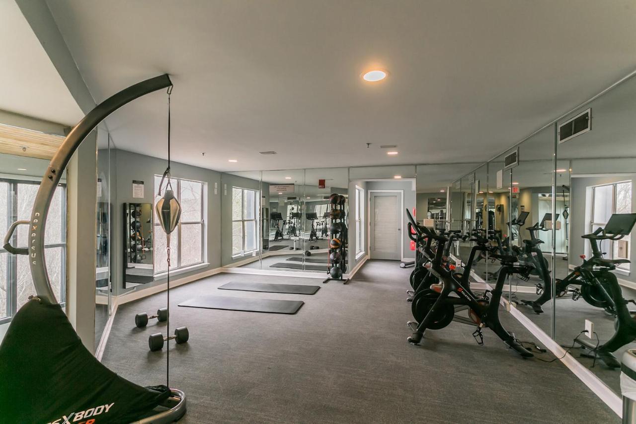 Luxury 2-bedroom Townhome In North